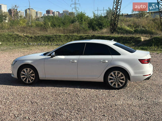 Ауди А4 2016 в Киеве на Automoto.ua Белый Ауди А4, объемом двигателя 1.98 л и пробегом 105 тыс. км за 20000 $, фото 2 на Automoto.ua