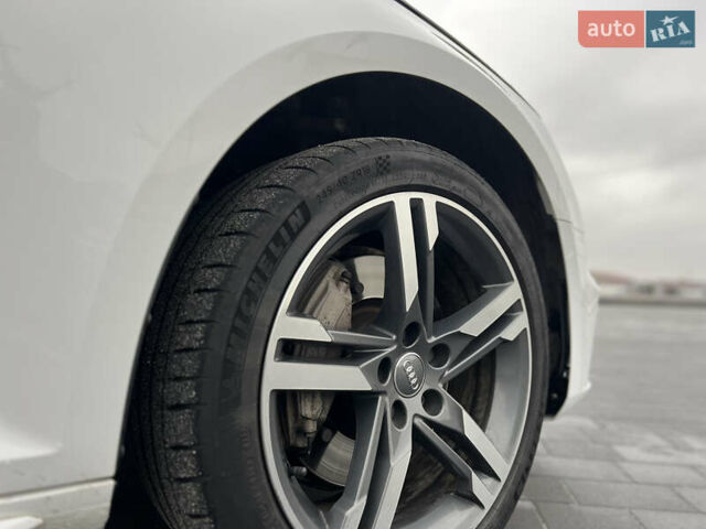 Білий Ауді А4, об'ємом двигуна 1.98 л та пробігом 195 тис. км за 18000 $, фото 34 на Automoto.ua