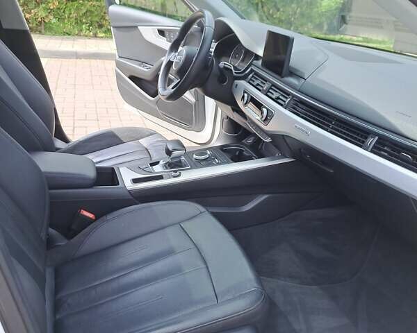 Білий Ауді А4, об'ємом двигуна 1.98 л та пробігом 155 тис. км за 22500 $, фото 31 на Automoto.ua