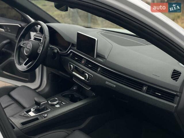 Білий Ауді А4, об'ємом двигуна 2 л та пробігом 138 тис. км за 22500 $, фото 16 на Automoto.ua