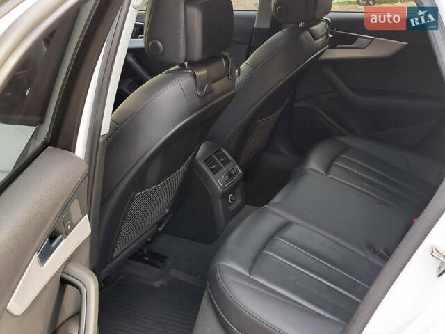 Белый Ауди А4, объемом двигателя 1.98 л и пробегом 144 тыс. км за 17399 $, фото 16 на Automoto.ua