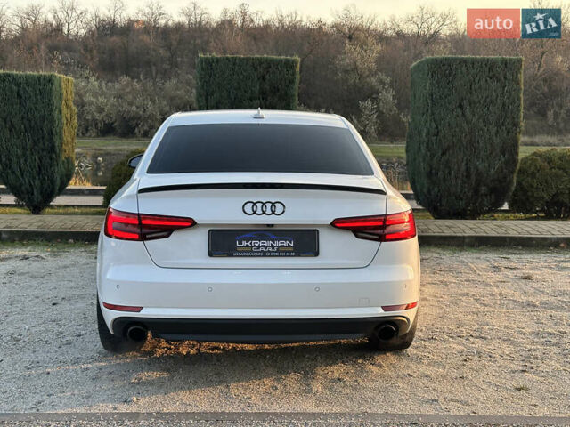 Белый Ауди А4, объемом двигателя 1.98 л и пробегом 112 тыс. км за 18999 $, фото 7 на Automoto.ua