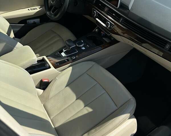 Белый Ауди А4, объемом двигателя 1.98 л и пробегом 172 тыс. км за 17000 $, фото 9 на Automoto.ua