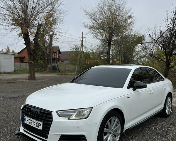Белый Ауди А4, объемом двигателя 2 л и пробегом 82 тыс. км за 20000 $, фото 6 на Automoto.ua
