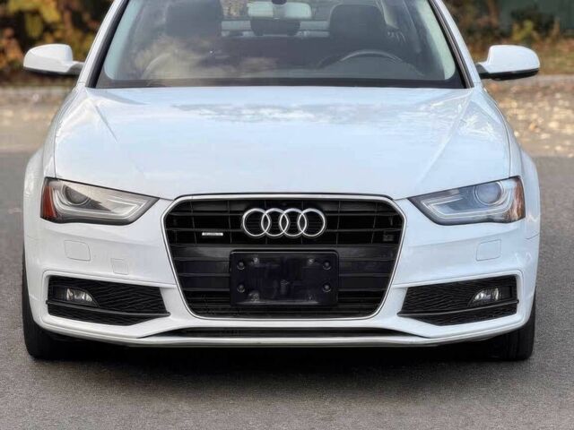 Белый Ауди А4, объемом двигателя 2 л и пробегом 77 тыс. км за 3200 $, фото 1 на Automoto.ua