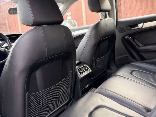 Белый Ауди А4, объемом двигателя 2 л и пробегом 77 тыс. км за 3200 $, фото 10 на Automoto.ua