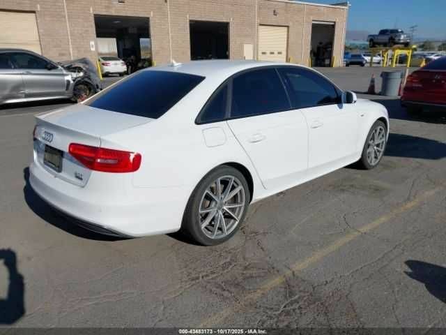 Белый Ауди А4, объемом двигателя 2 л и пробегом 87 тыс. км за 1500 $, фото 3 на Automoto.ua