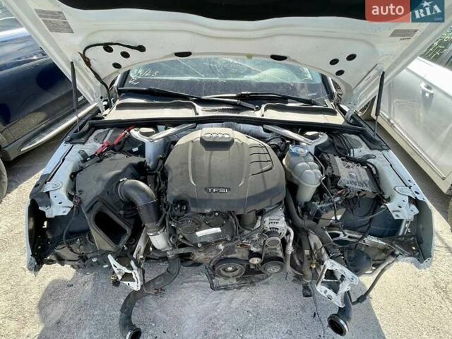 Белый Ауди А4, объемом двигателя 1.98 л и пробегом 103 тыс. км за 11000 $, фото 3 на Automoto.ua