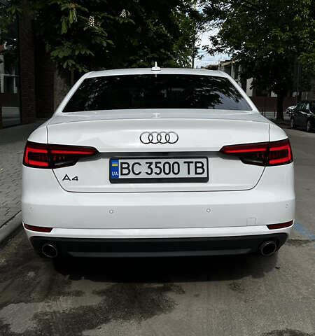 Белый Ауди А4, объемом двигателя 1.98 л и пробегом 144 тыс. км за 15300 $, фото 5 на Automoto.ua