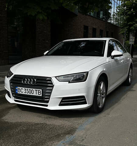 Белый Ауди А4, объемом двигателя 1.98 л и пробегом 144 тыс. км за 15300 $, фото 1 на Automoto.ua