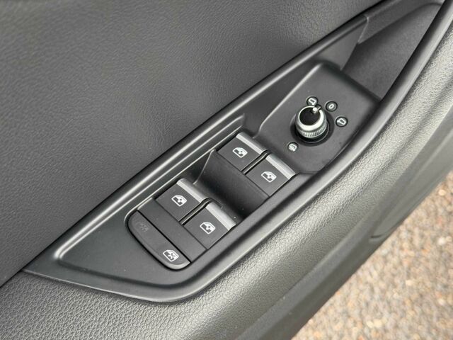 Белый Ауди А4, объемом двигателя 2 л и пробегом 91 тыс. км за 16800 $, фото 14 на Automoto.ua