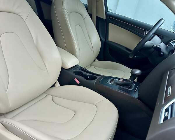 Білий Ауді А4, об'ємом двигуна 2 л та пробігом 44 тис. км за 15999 $, фото 38 на Automoto.ua