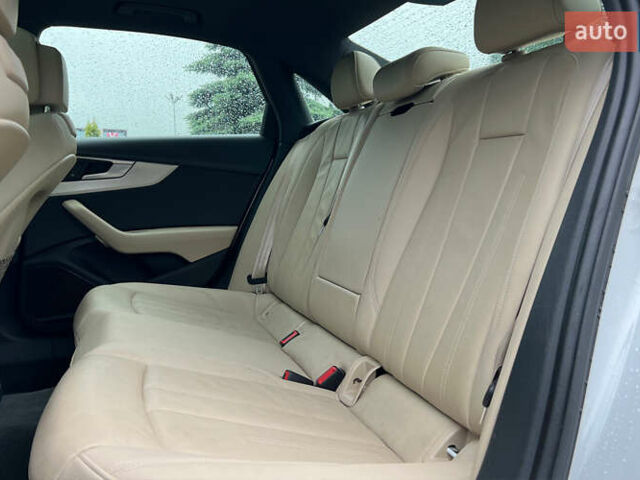 Білий Ауді А4, об'ємом двигуна 1.98 л та пробігом 151 тис. км за 19999 $, фото 12 на Automoto.ua