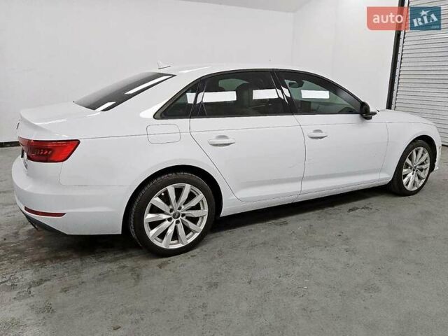 Белый Ауди А4, объемом двигателя 1.98 л и пробегом 201 тыс. км за 4500 $, фото 3 на Automoto.ua