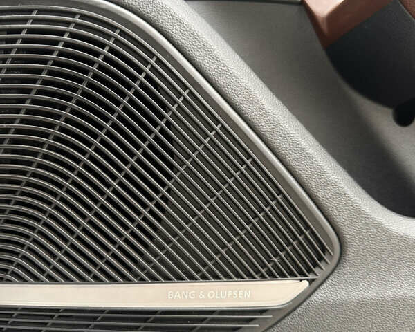 Ауди А4 2016 в Могилев-Подольском на Automoto.ua Белый Ауди А4, объемом двигателя 2 л и пробегом 160 тыс. км за 19500 $, фото 23 на Automoto.ua