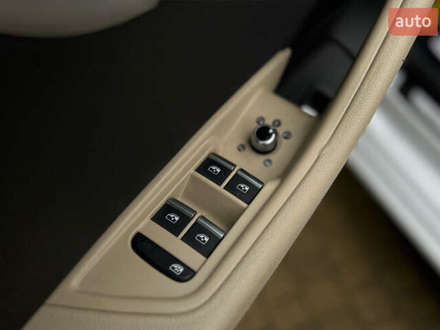 Білий Ауді А4, об'ємом двигуна 1.98 л та пробігом 151 тис. км за 19999 $, фото 17 на Automoto.ua