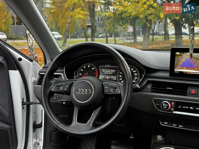 Білий Ауді А4, об'ємом двигуна 1.98 л та пробігом 49 тис. км за 19500 $, фото 7 на Automoto.ua