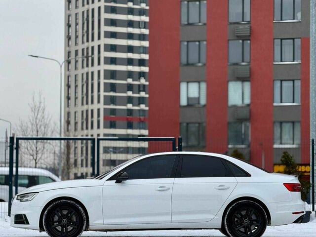 Білий Ауді А4, об'ємом двигуна 2 л та пробігом 134 тис. км за 18700 $, фото 6 на Automoto.ua