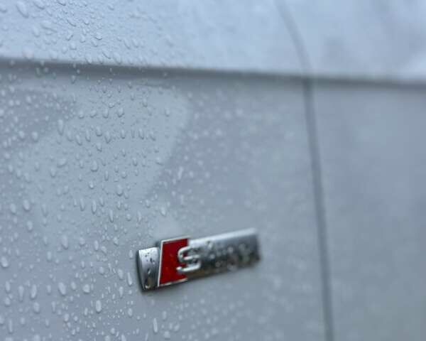 Білий Ауді А4, об'ємом двигуна 2 л та пробігом 44 тис. км за 15999 $, фото 9 на Automoto.ua