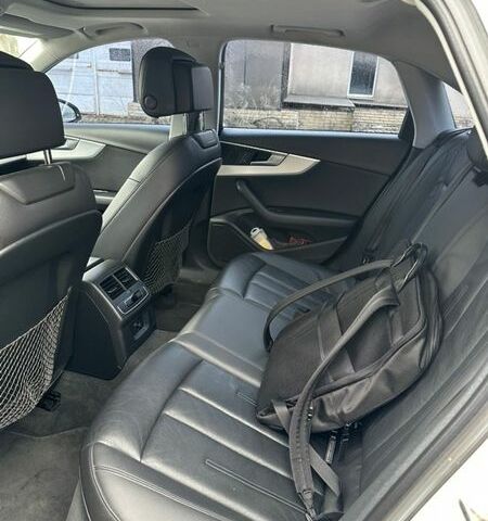 Белый Ауди А4, объемом двигателя 1.98 л и пробегом 217 тыс. км за 17500 $, фото 9 на Automoto.ua