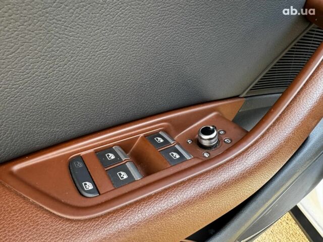 Білий Ауді А4, об'ємом двигуна 2 л та пробігом 146 тис. км за 19990 $, фото 15 на Automoto.ua