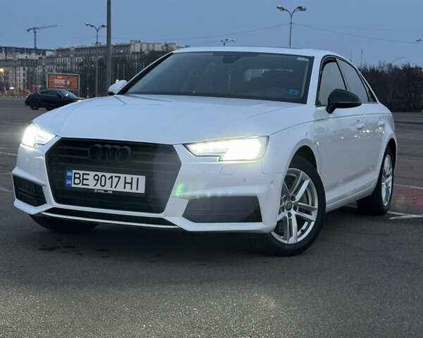 Білий Ауді А4, об'ємом двигуна 2 л та пробігом 159 тис. км за 18700 $, фото 2 на Automoto.ua