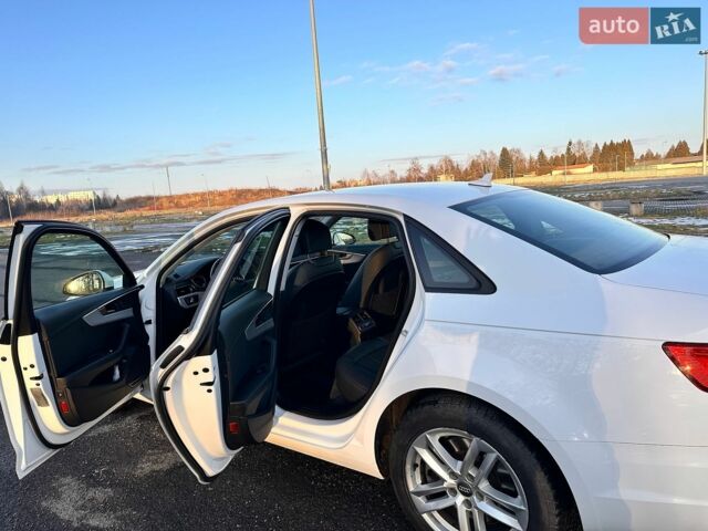 Белый Ауди А4, объемом двигателя 1.98 л и пробегом 102 тыс. км за 20800 $, фото 19 на Automoto.ua