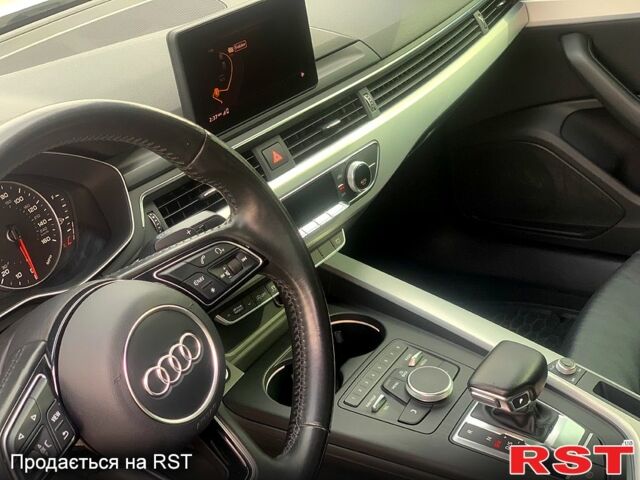 Белый Ауди А4, объемом двигателя 2 л и пробегом 140 тыс. км за 16250 $, фото 13 на Automoto.ua