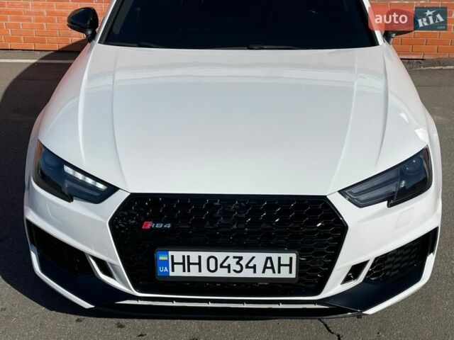 Белый Ауди А4, объемом двигателя 1.98 л и пробегом 165 тыс. км за 19900 $, фото 3 на Automoto.ua