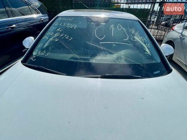 Белый Ауди А4, объемом двигателя 1.98 л и пробегом 103 тыс. км за 11000 $, фото 7 на Automoto.ua