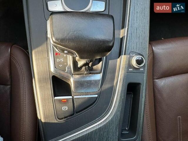 Белый Ауди А4, объемом двигателя 2 л и пробегом 146 тыс. км за 19990 $, фото 28 на Automoto.ua