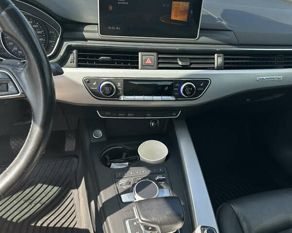 Белый Ауди А4, объемом двигателя 2 л и пробегом 173 тыс. км за 21000 $, фото 12 на Automoto.ua