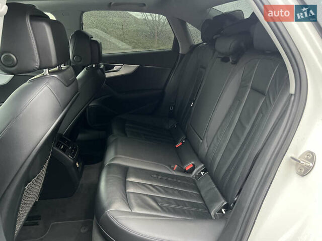 Білий Ауді А4, об'ємом двигуна 1.98 л та пробігом 195 тис. км за 18000 $, фото 28 на Automoto.ua