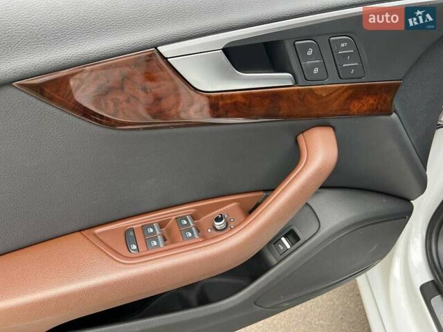 Белый Ауди А4, объемом двигателя 2 л и пробегом 48 тыс. км за 21990 $, фото 4 на Automoto.ua