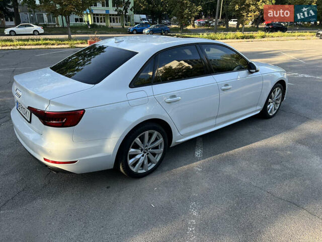 Білий Ауді А4, об'ємом двигуна 1.98 л та пробігом 84 тис. км за 17000 $, фото 5 на Automoto.ua