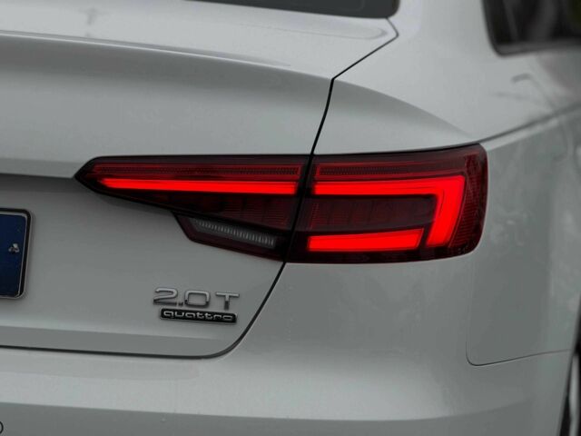 Белый Ауди А4, объемом двигателя 2 л и пробегом 91 тыс. км за 16800 $, фото 9 на Automoto.ua