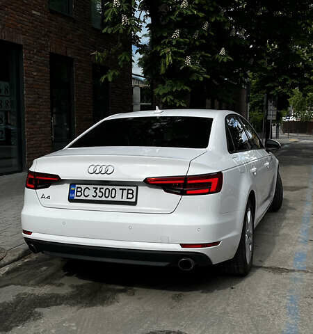 Белый Ауди А4, объемом двигателя 1.98 л и пробегом 144 тыс. км за 15300 $, фото 4 на Automoto.ua