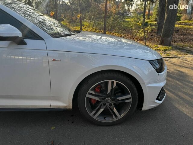 Білий Ауді А4, об'ємом двигуна 2 л та пробігом 146 тис. км за 19990 $, фото 4 на Automoto.ua