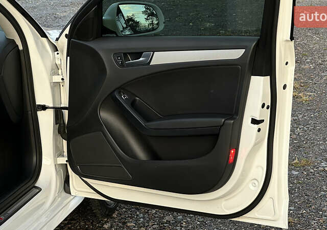 Белый Ауди А4, объемом двигателя 1.98 л и пробегом 160 тыс. км за 13999 $, фото 66 на Automoto.ua