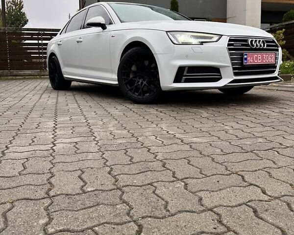 Белый Ауди А4, объемом двигателя 2 л и пробегом 130 тыс. км за 18000 $, фото 8 на Automoto.ua