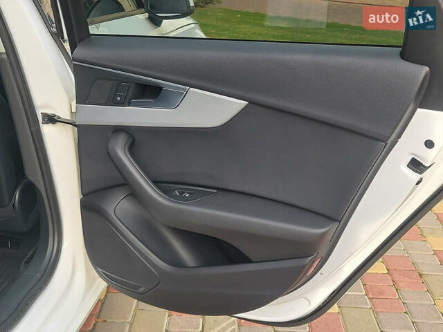 Белый Ауди А4, объемом двигателя 1.98 л и пробегом 144 тыс. км за 17399 $, фото 19 на Automoto.ua