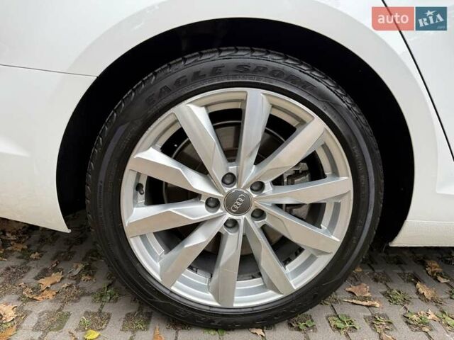 Белый Ауди А4, объемом двигателя 1.98 л и пробегом 80 тыс. км за 21500 $, фото 5 на Automoto.ua
