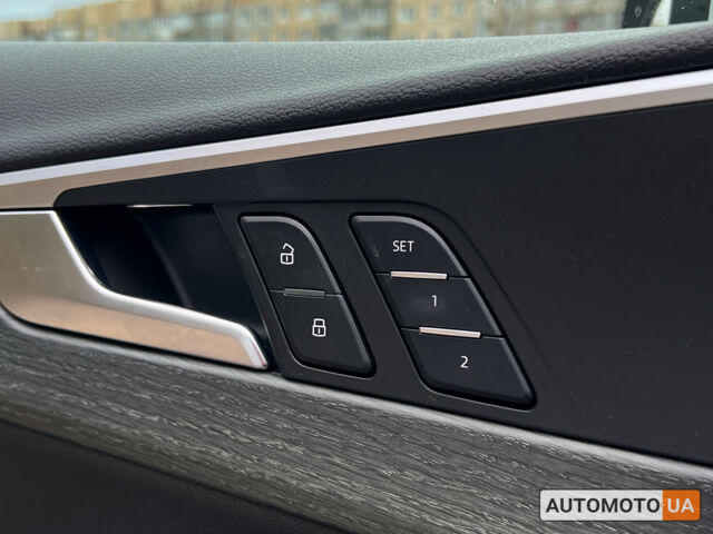 Белый Ауди А4, объемом двигателя 2 л и пробегом 136 тыс. км за 17900 $, фото 16 на Automoto.ua