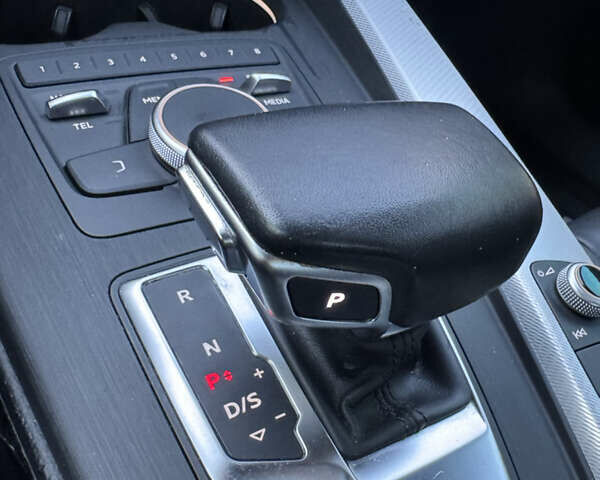 Білий Ауді А4, об'ємом двигуна 2 л та пробігом 209 тис. км за 16700 $, фото 36 на Automoto.ua