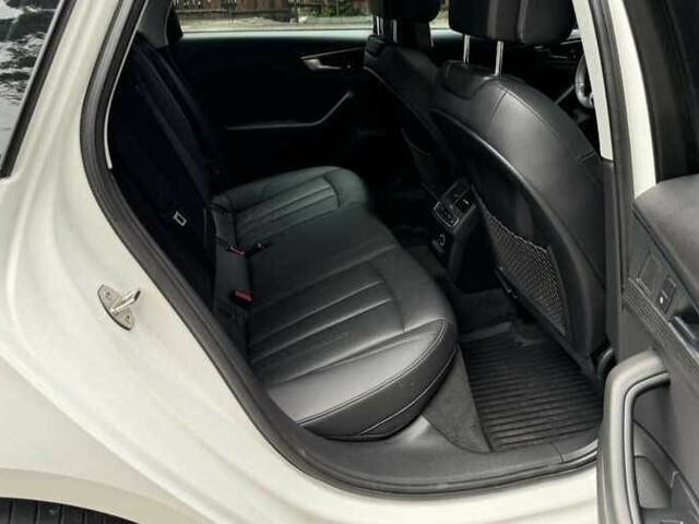 Белый Ауди А4, объемом двигателя 2 л и пробегом 82 тыс. км за 14000 $, фото 17 на Automoto.ua