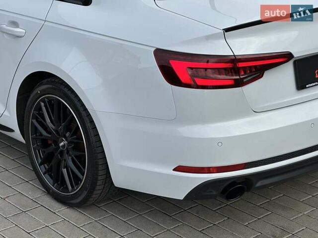 Белый Ауди А4, объемом двигателя 1.98 л и пробегом 210 тыс. км за 17999 $, фото 18 на Automoto.ua