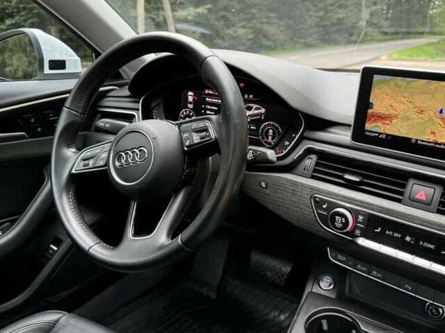 Белый Ауди А4, объемом двигателя 2 л и пробегом 82 тыс. км за 14000 $, фото 11 на Automoto.ua