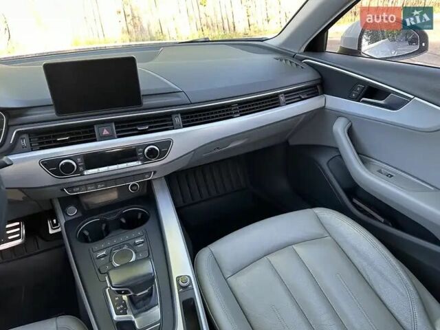Білий Ауді А4, об'ємом двигуна 2 л та пробігом 142 тис. км за 17999 $, фото 12 на Automoto.ua