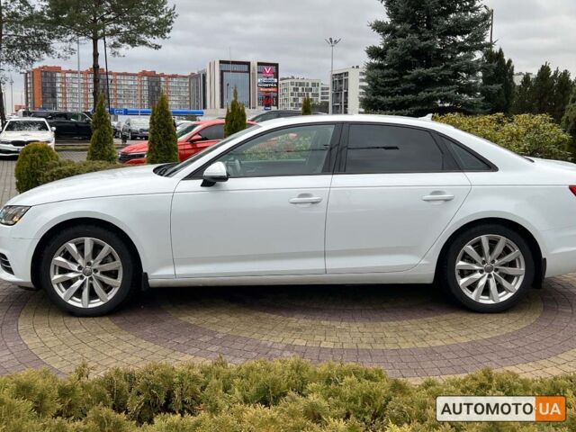 Белый Ауди А4, объемом двигателя 2 л и пробегом 136 тыс. км за 17900 $, фото 3 на Automoto.ua