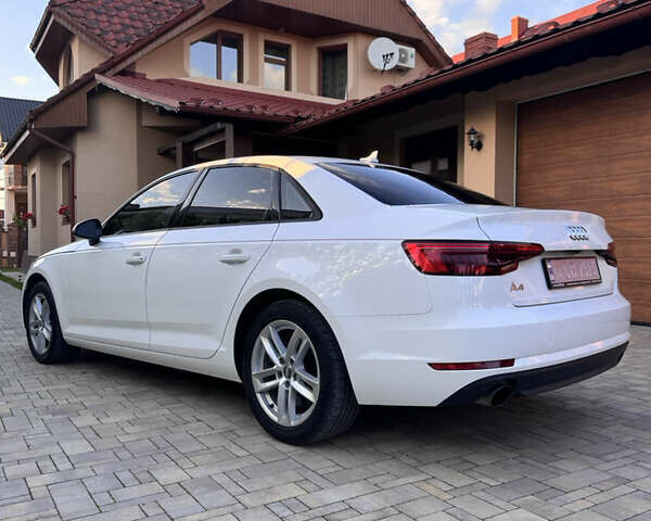 Білий Ауді А4, об'ємом двигуна 2 л та пробігом 209 тис. км за 16700 $, фото 10 на Automoto.ua